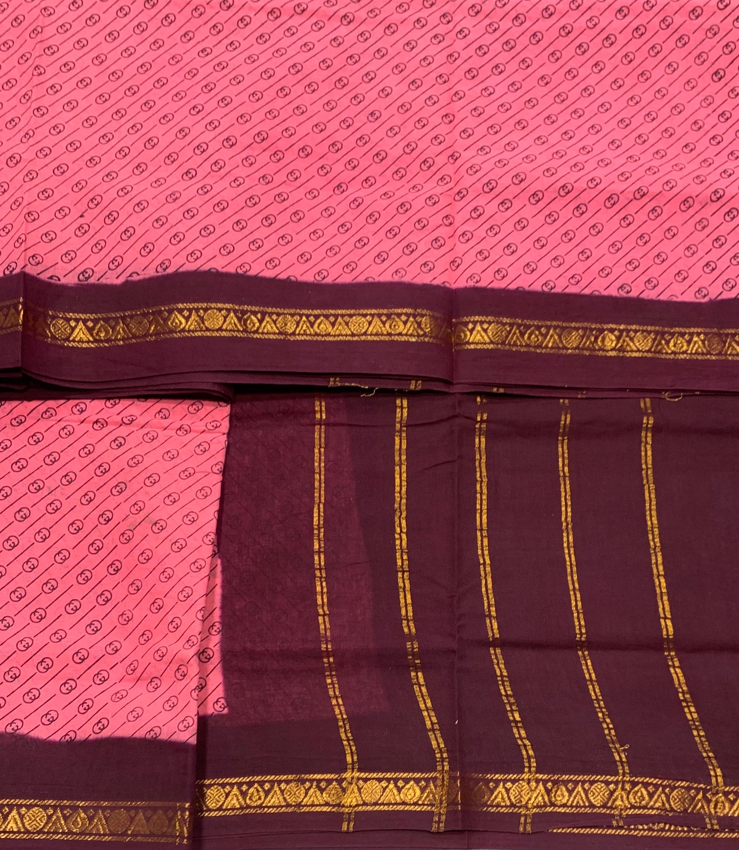 9 yards Cotton Saree Tomato Pink Colour with Brown Border