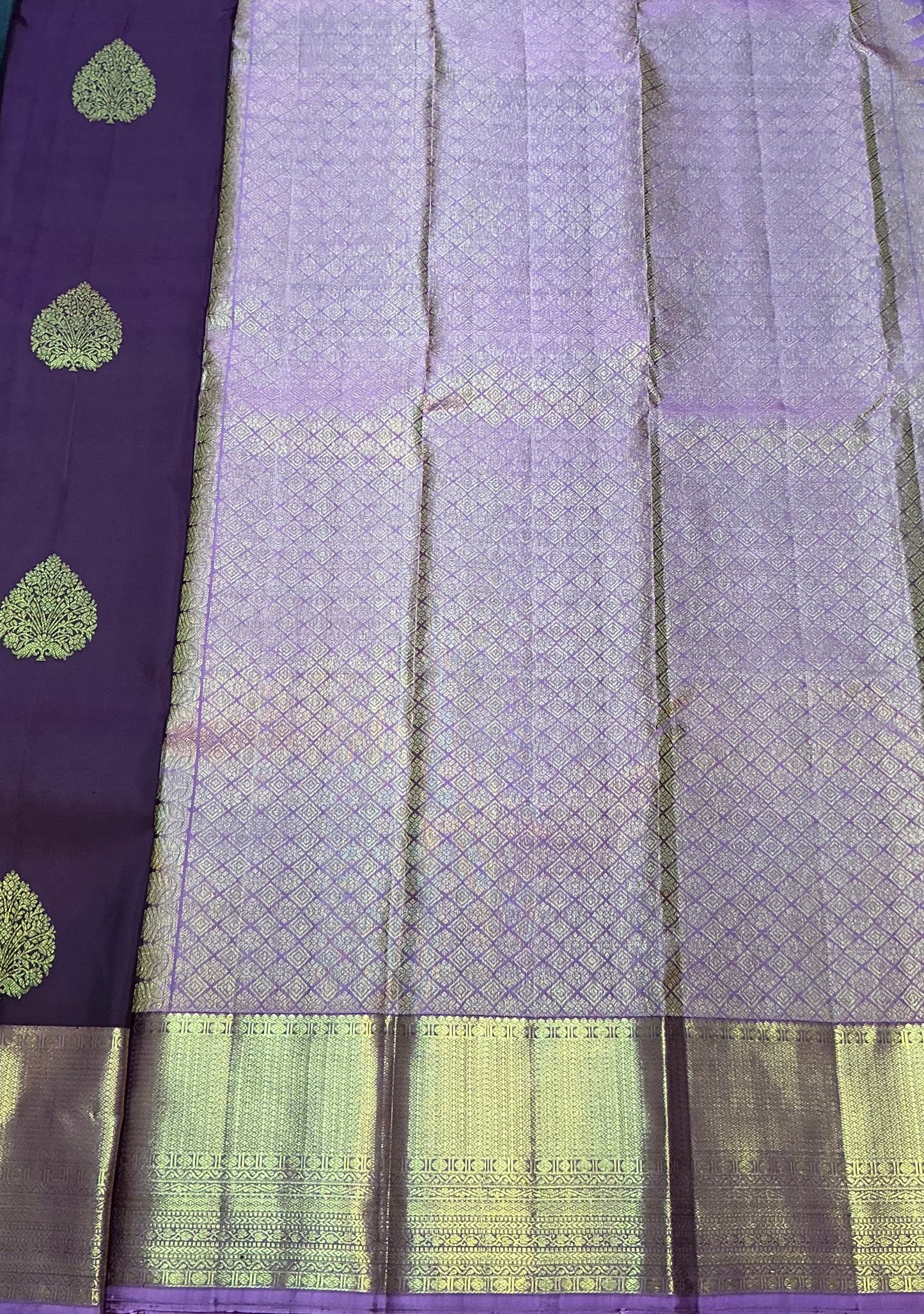 Pure Kanchipuram Silk Saree Wine Purple Colour Shade with Onion Pink Colour Border