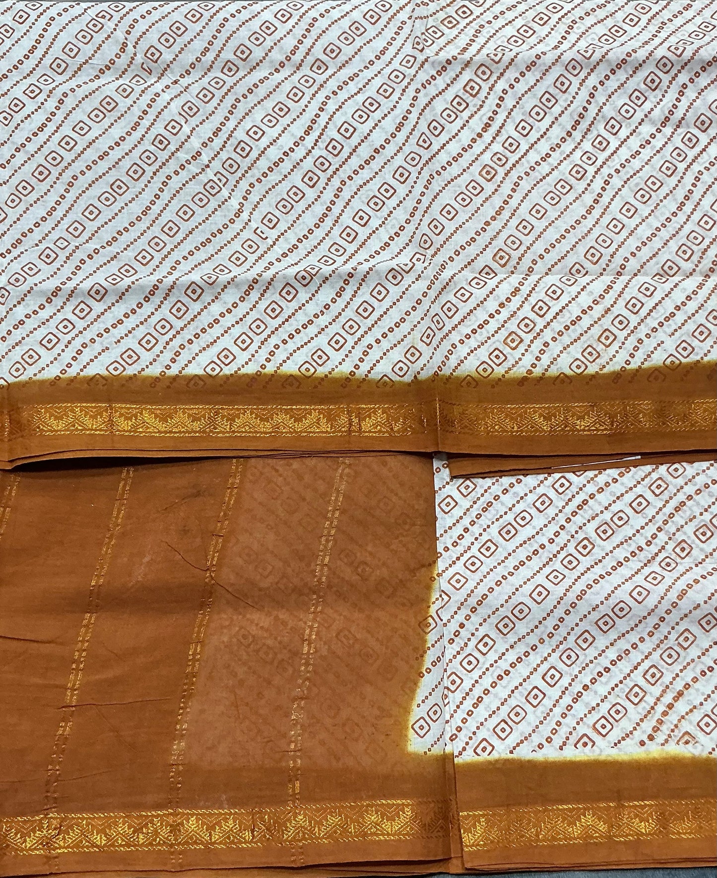 Chettinad Sungudi Cotton White Colour with Brown Colour Border