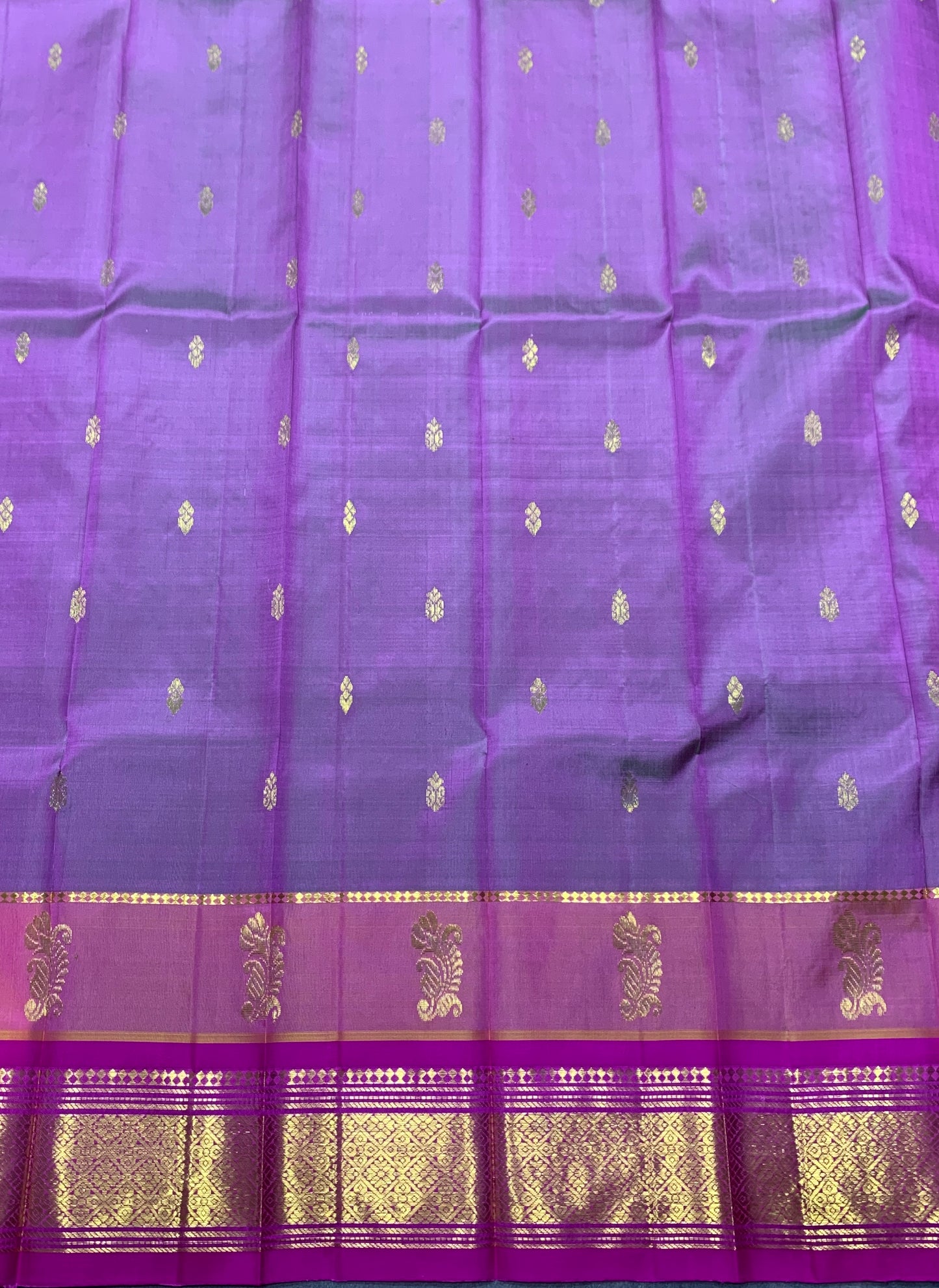 Pure Kanchipuram Silk Saree Dual Tone Lavender Colour with Pink Colour Gold Zari Border