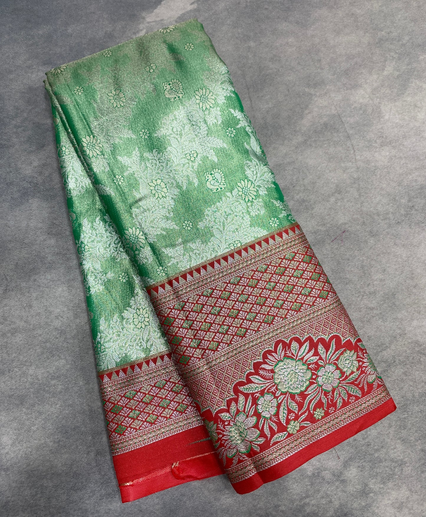 Rama Green Colour Soft kanchi pattu with Red Colour Border