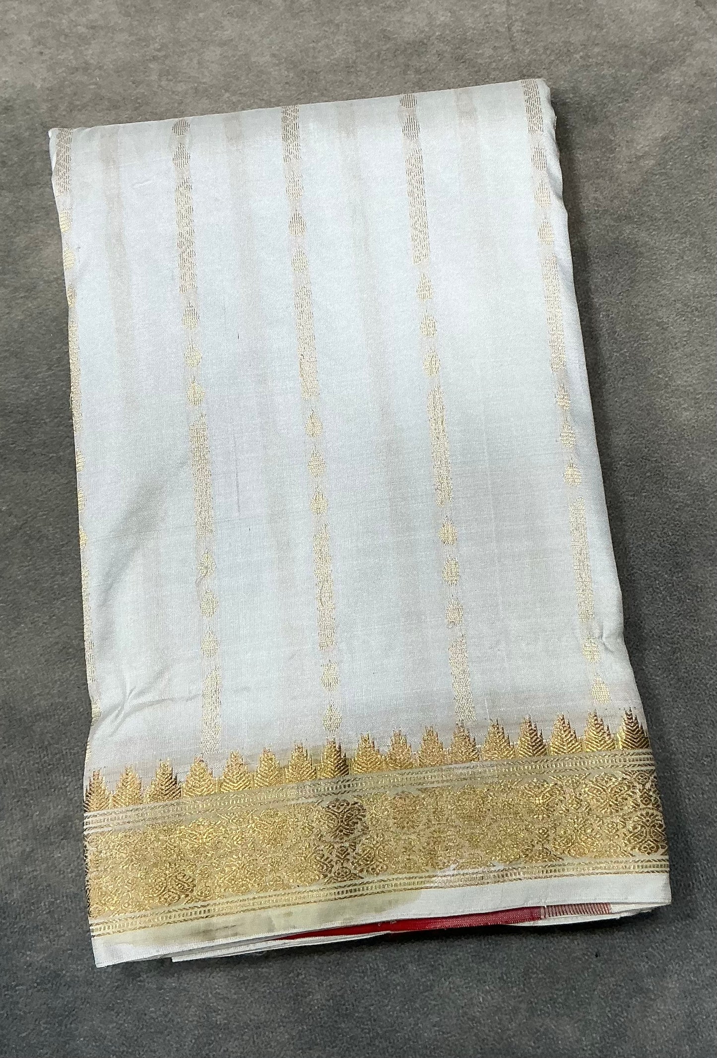 Pure Kanchipuram Silk Saree White Colour with Golden Border