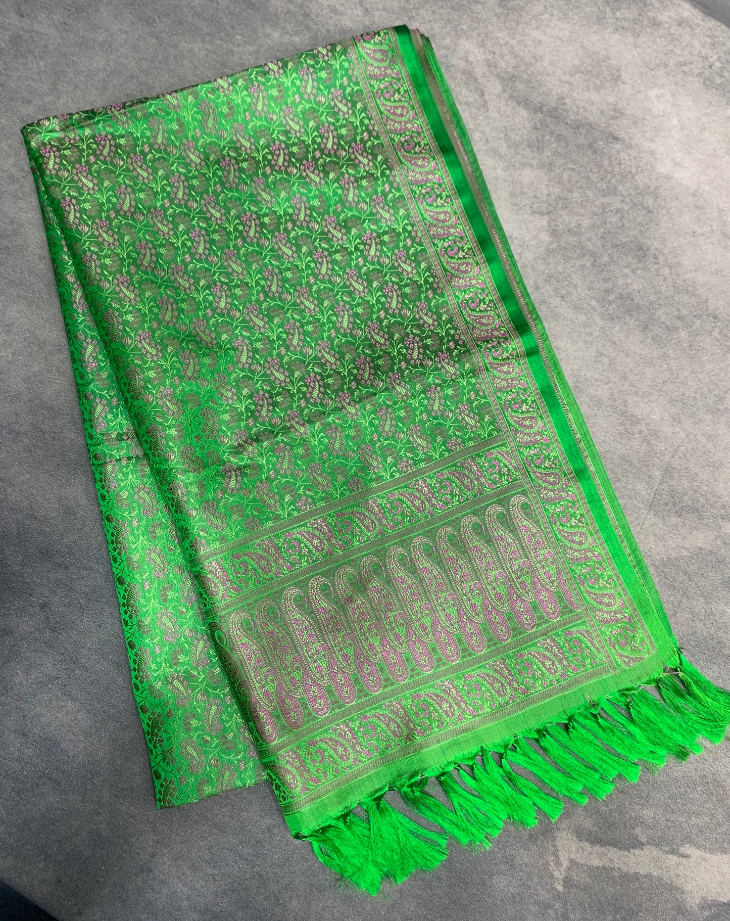 Light Green Colour Facilitation Shawl Ponnadai