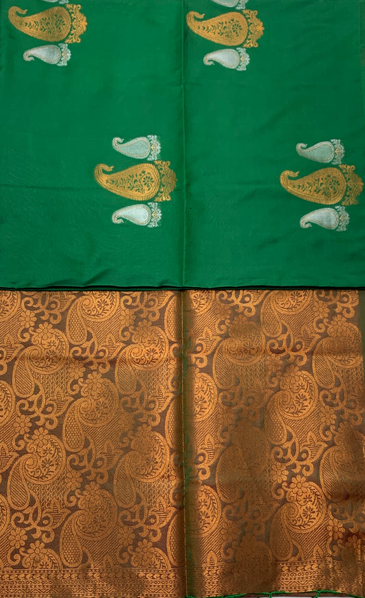 Soft Vegan Silk Saree Green Colour with Border less