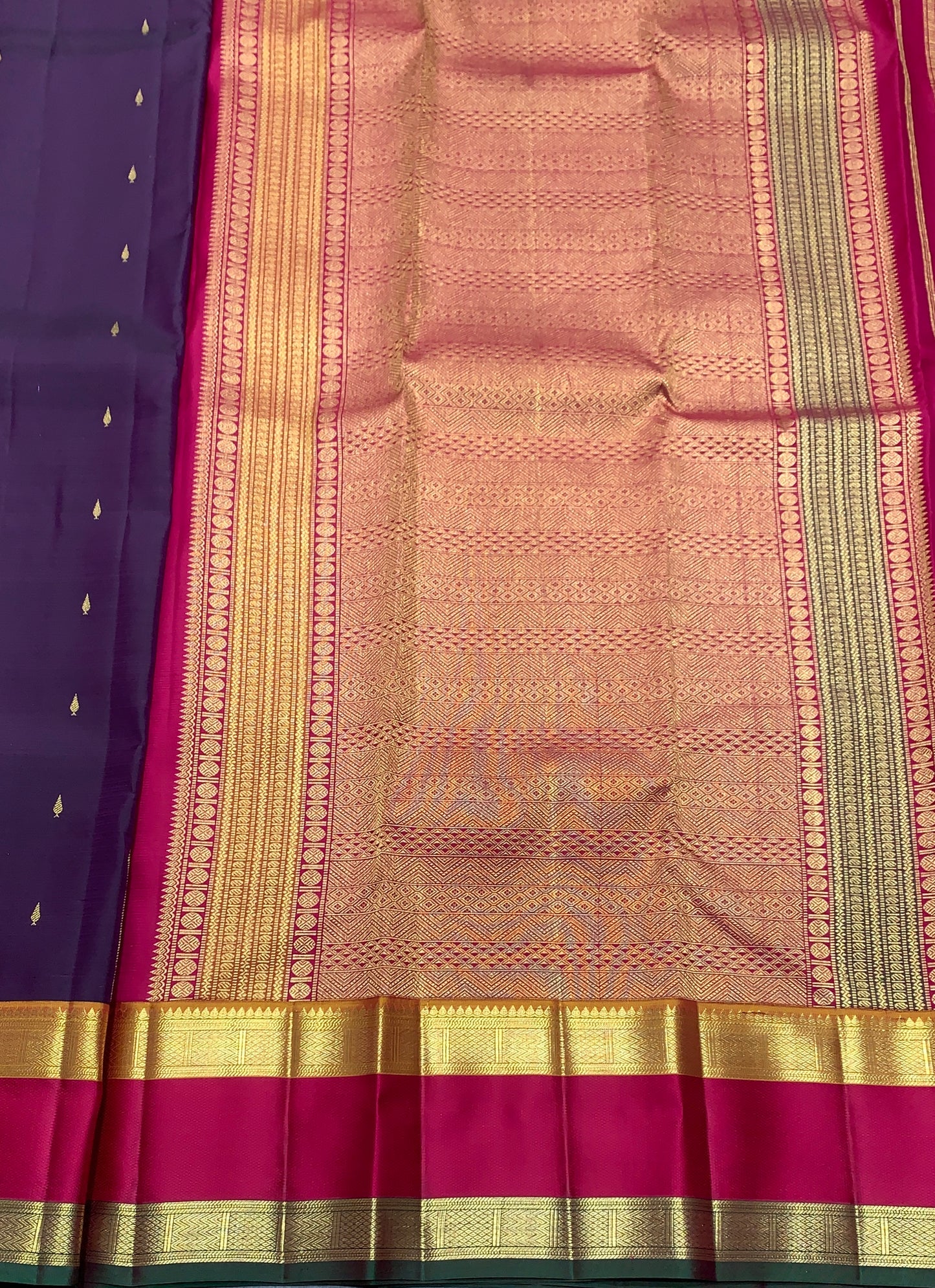 Pure Kanchipuram Silk Saree Magenta Colour with Rettai Pettu Border