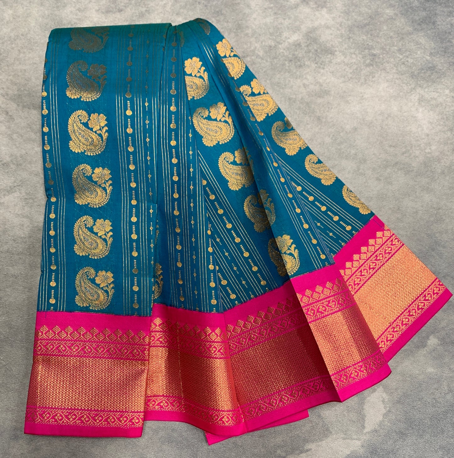 Vegan Silk Saree Peacock Blue Colour Saree with Pink Colour Contrast Border