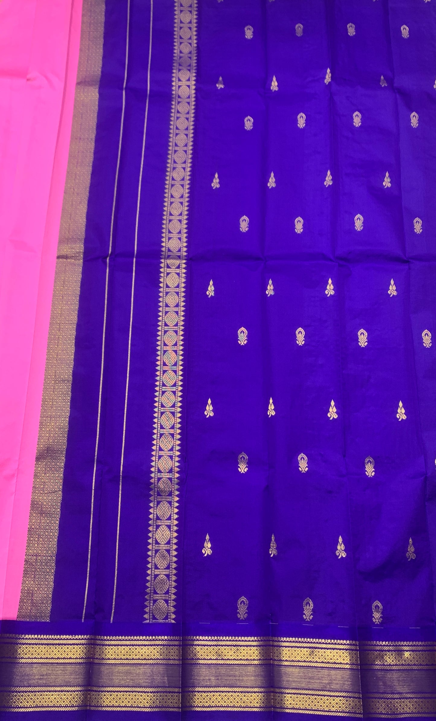 Pure Kanchipuram Silk Saree Baby Pink Colour with Blue and Gold Zari Border