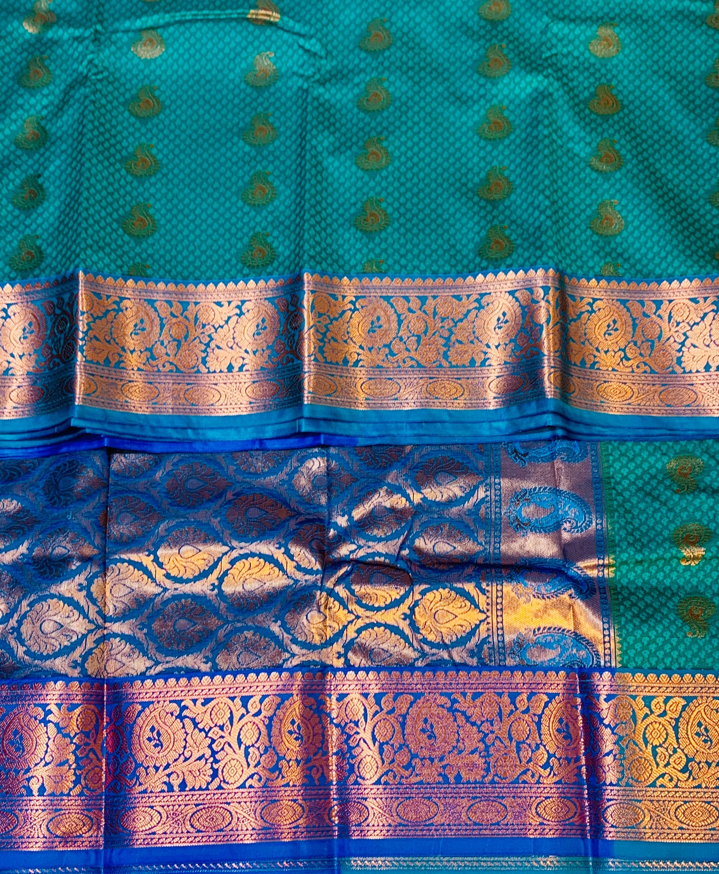 Vegan Silk Saree Rama Green Colour with Blue Border