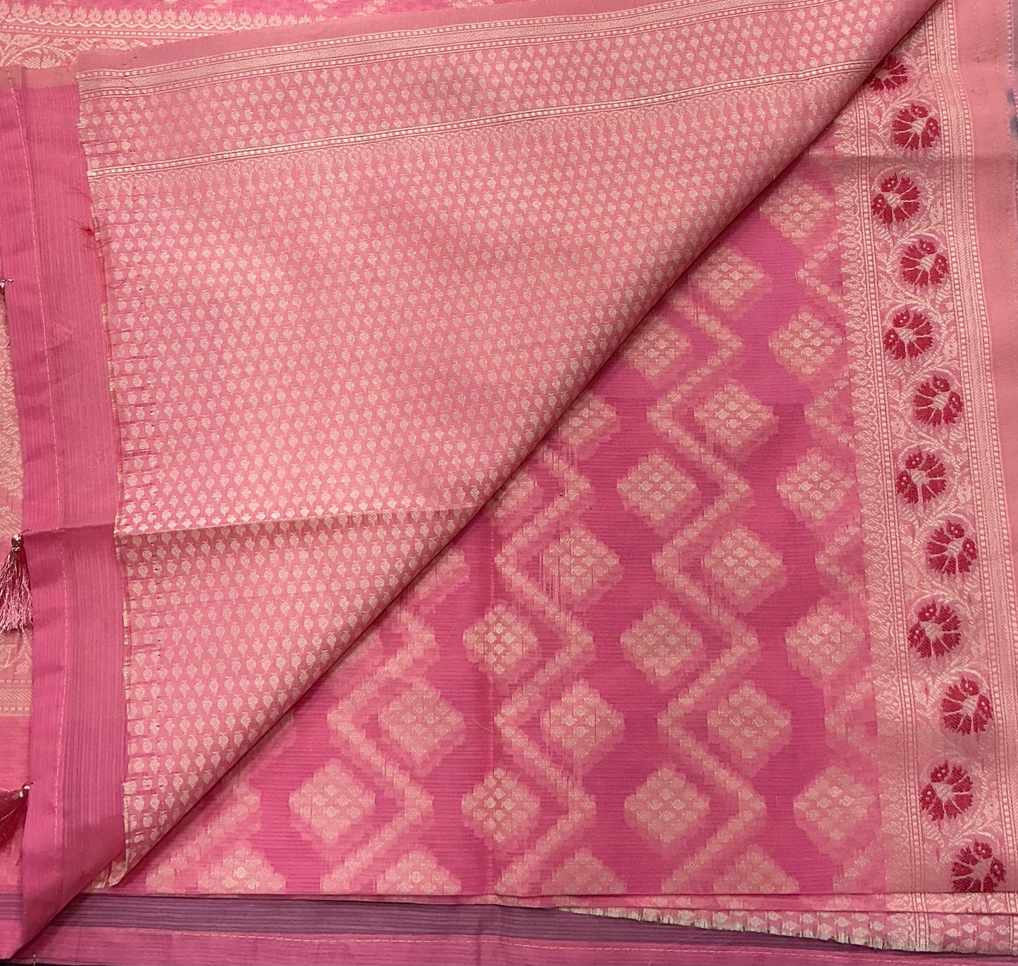 Chettinad Cotton Saree Baby Pink Colour with Red Floral Motifs Sliver Zari Base Border