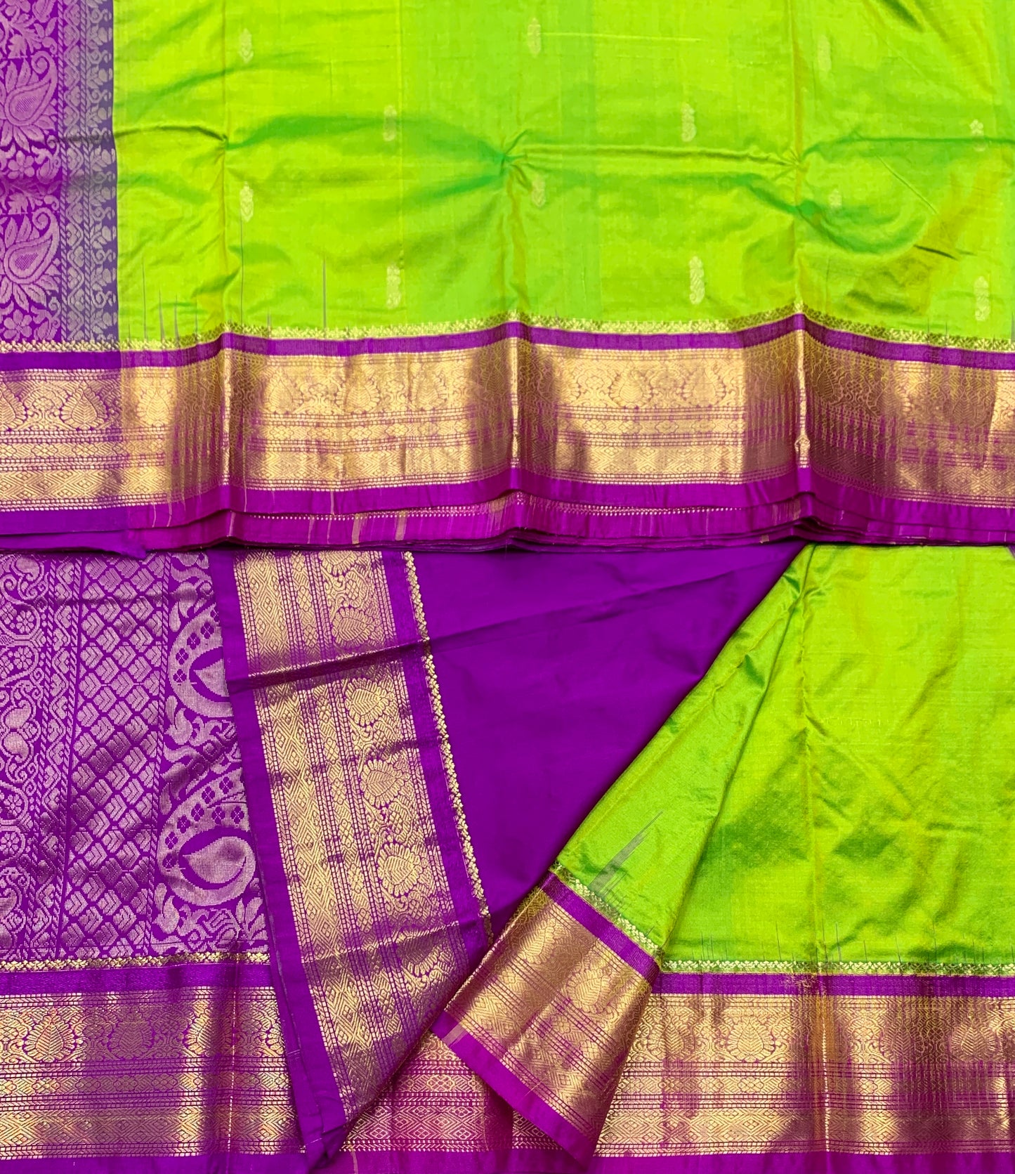 Pure Kanchipuram Silk Parrot Green Colour with Magenta Border