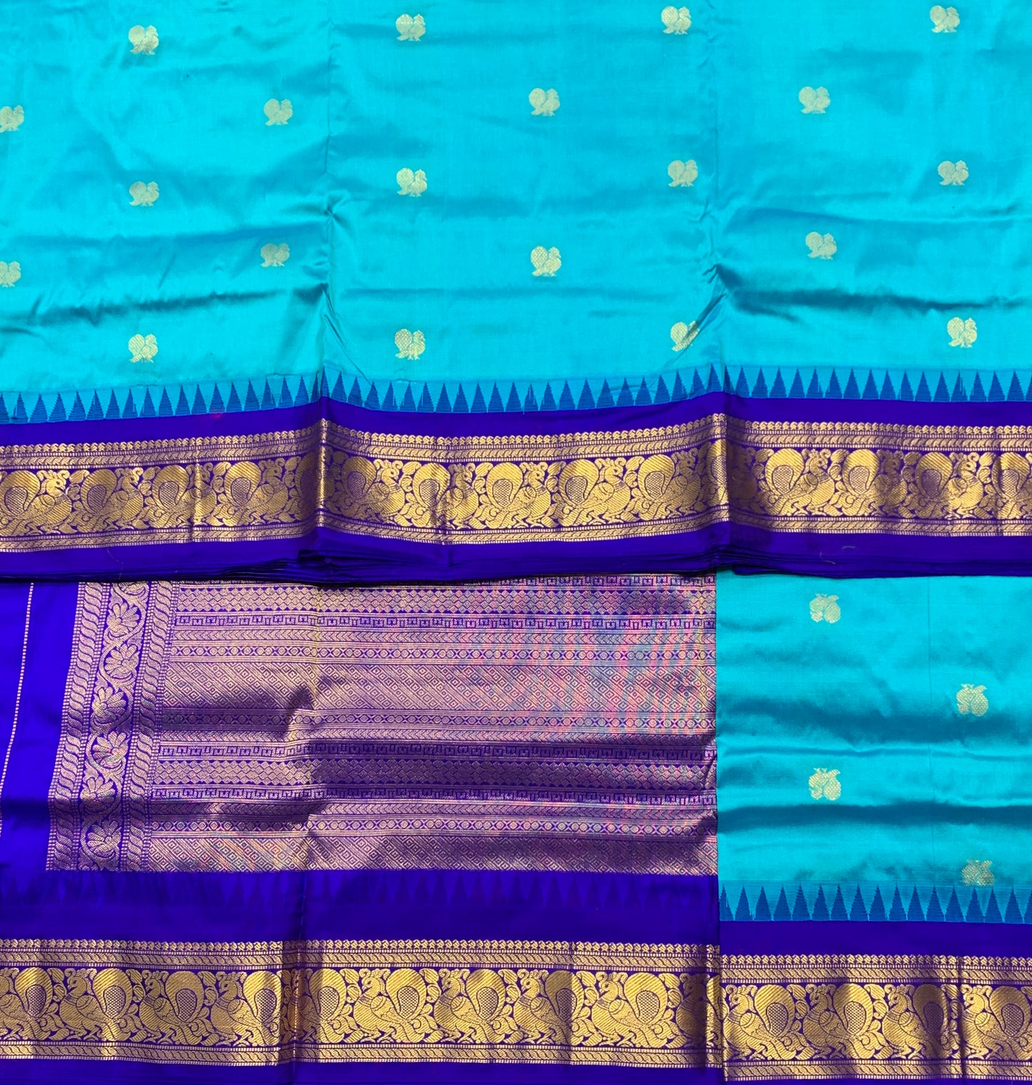 9 yards Pure Kanchipuram Silk Saree Sky Blue Colour with Blue Border