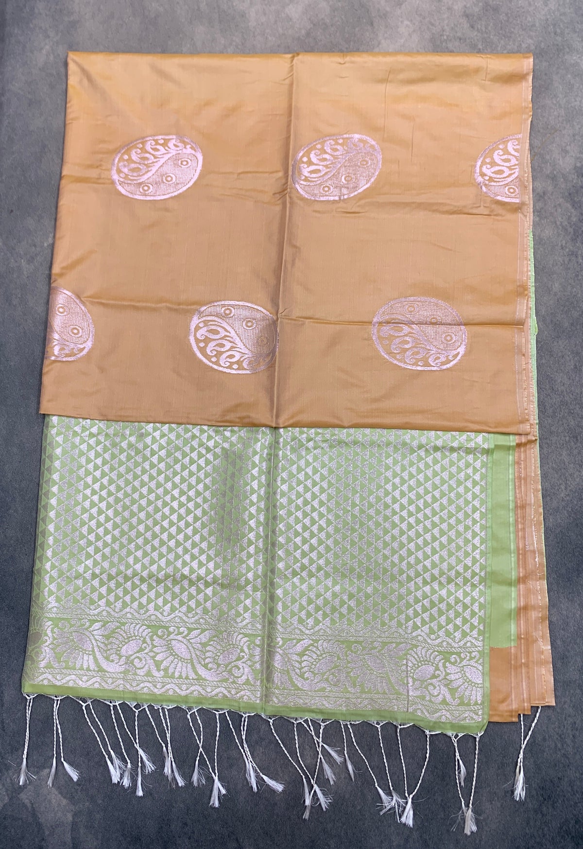 Art Silk Saree Antique gold Colour with Borderless