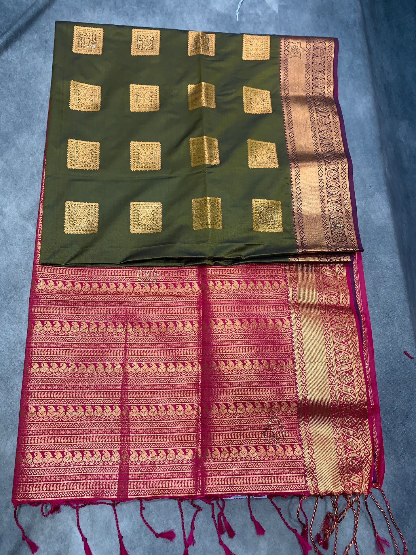 Soft Vegan Silk Saree Olive Green Colour with Pink and Copper Border