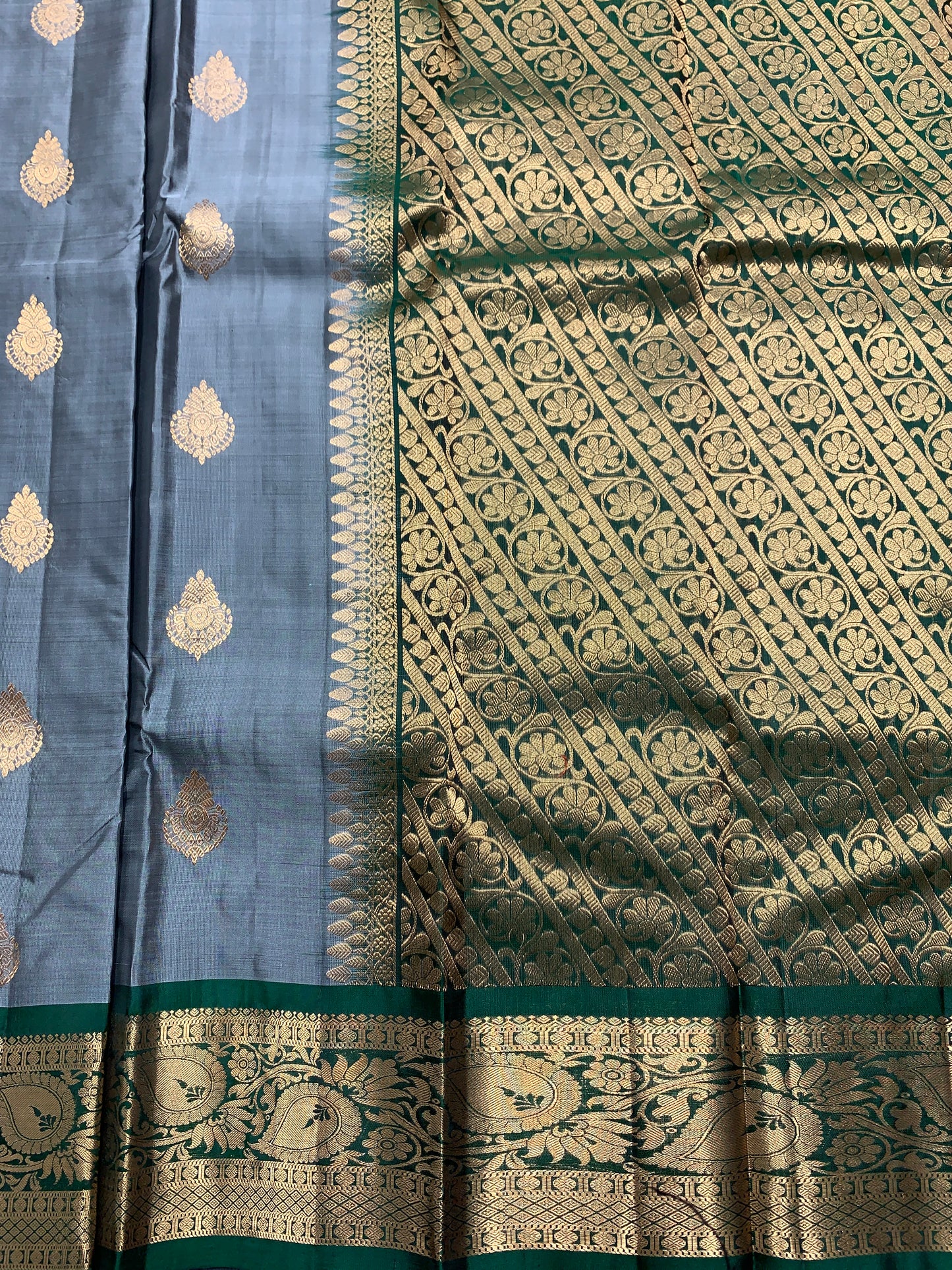 Pure Kanchipuram Silk Saree Gray Colour with Green Colour Border