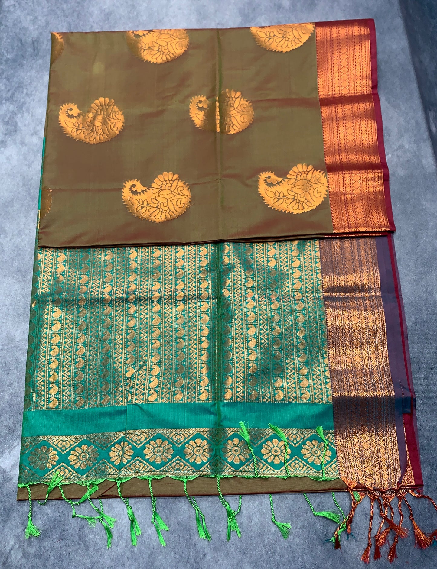 Soft Vegan Silk Saree Dual Colour with Purple and Copper Border