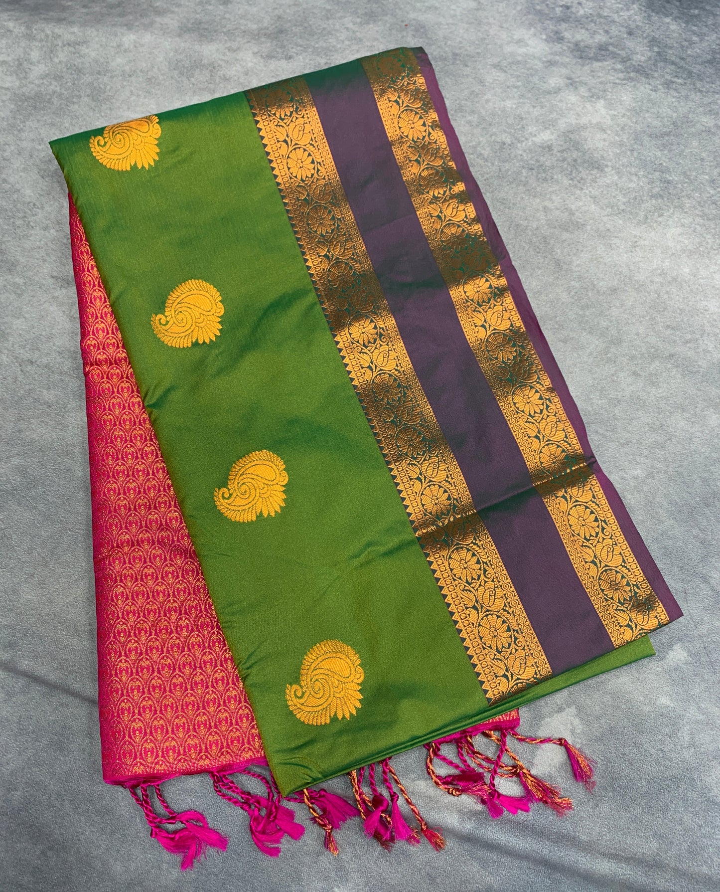 Soft Vegan Silk Saree Light Green Colour with Rettai Pettu Border