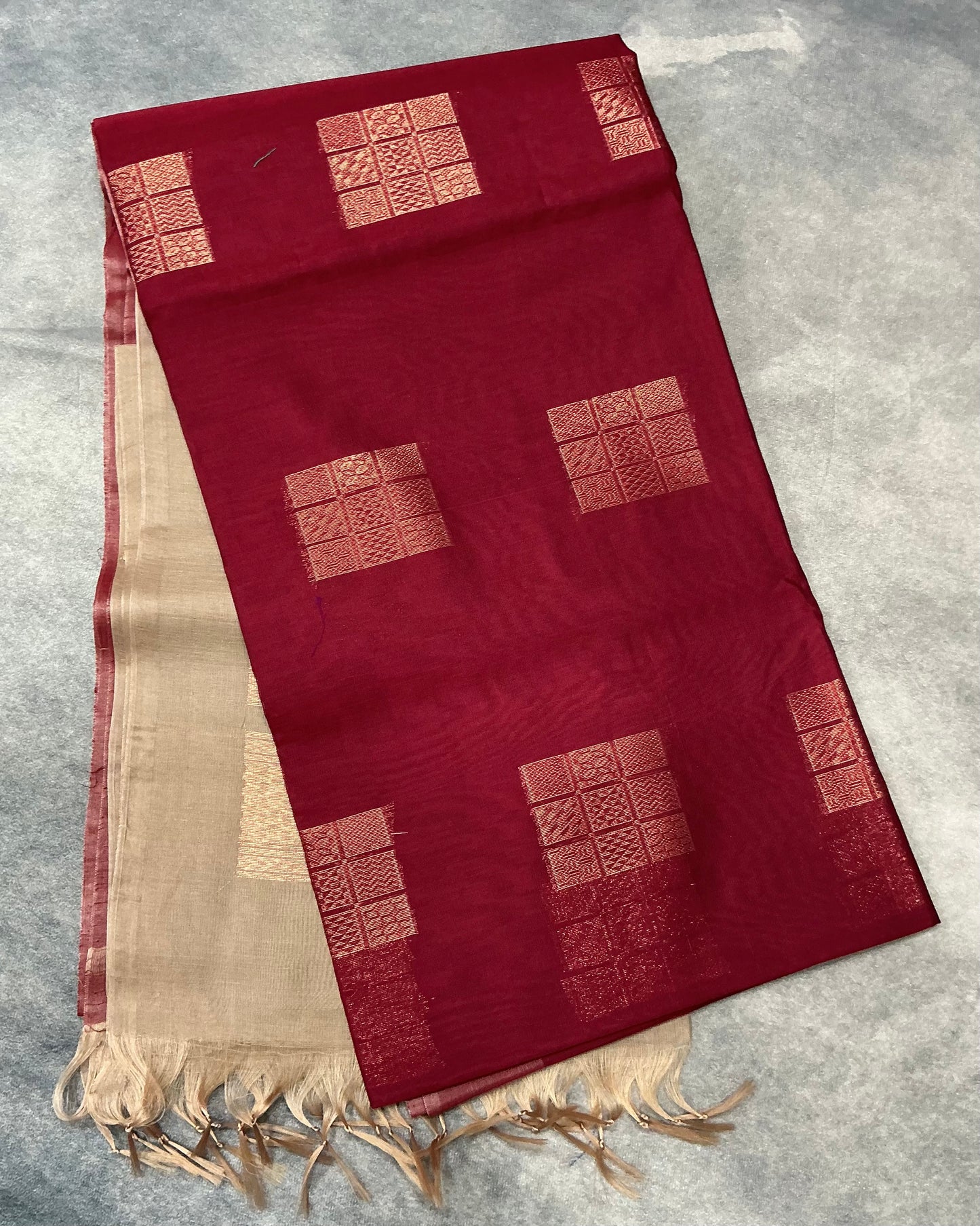 Maroon Shade Silk Cotton Saree with Tussar Colour Border