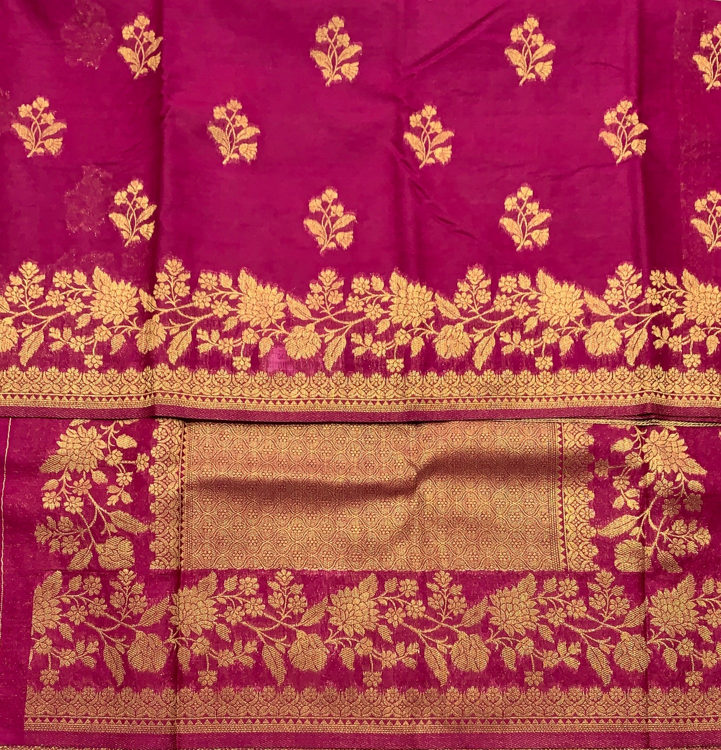 Kora Silk Saree Magenta Colour with Flower Design Border