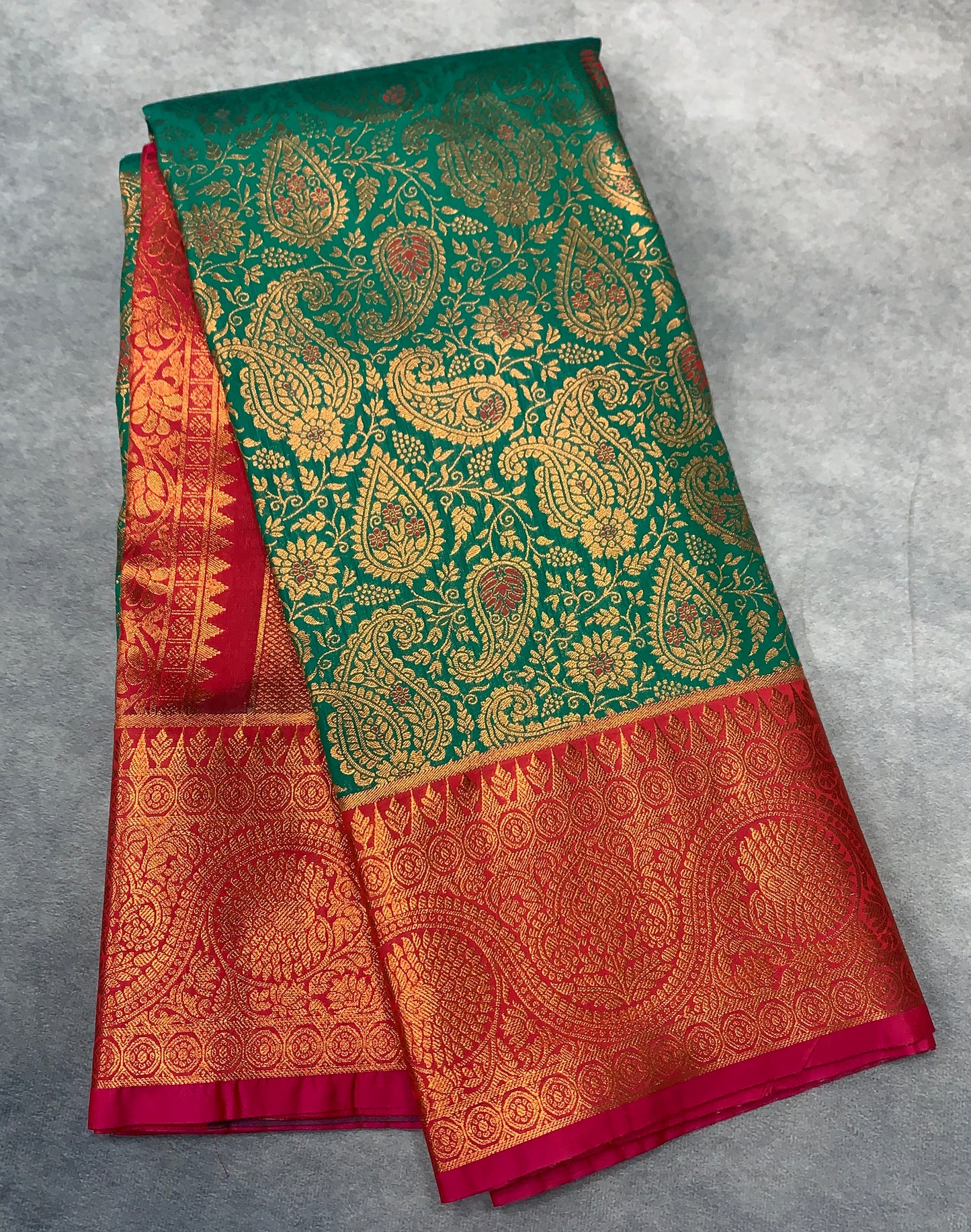 Vegan Silk Saree Green Colour with Pink Border