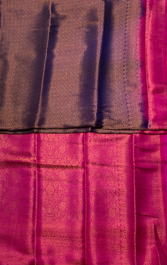 Navy Blue shade Kuberra Pattu with Pink Pallu