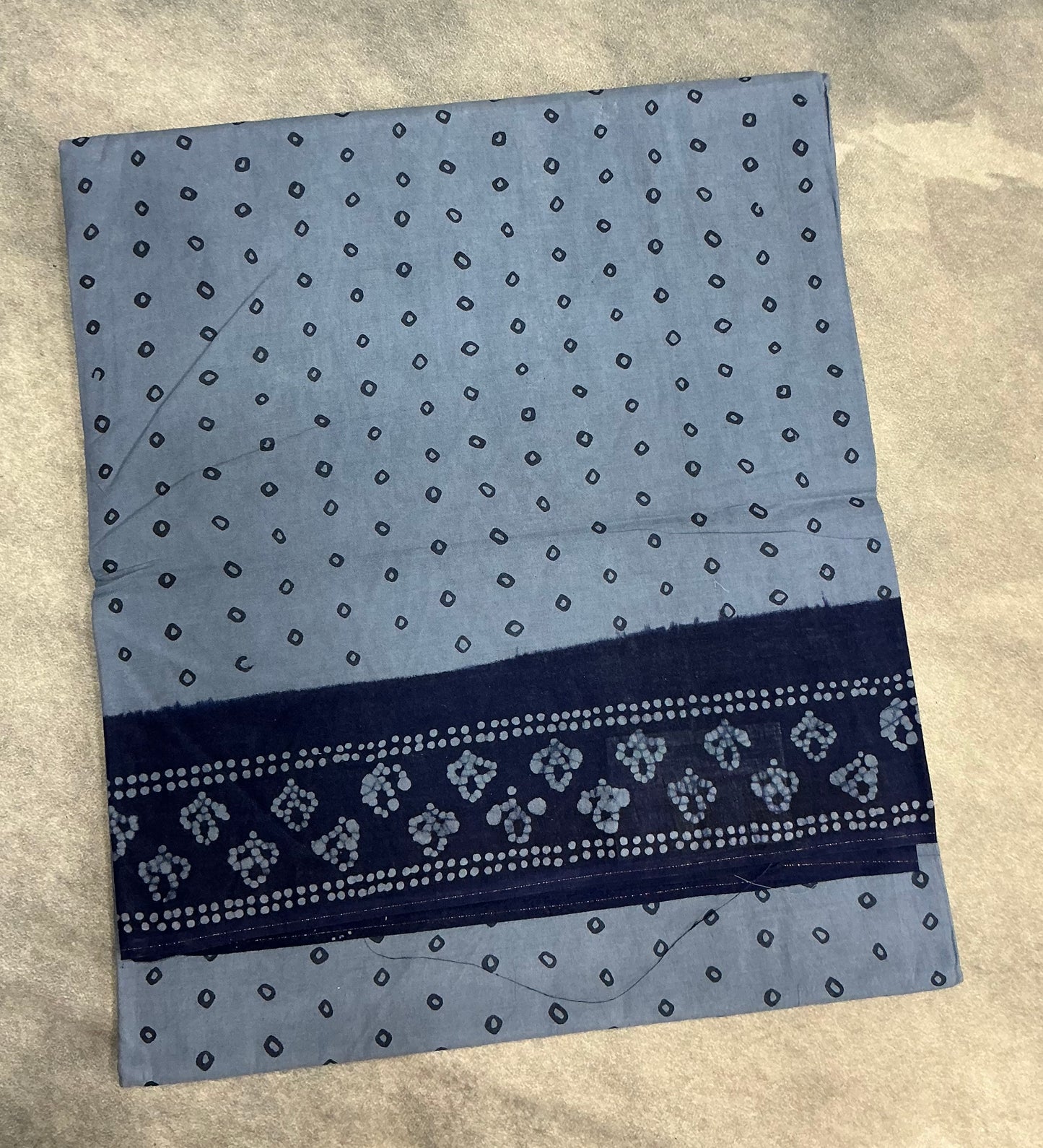 Chettinad Sungudi Cotton Gray Colour with Navy Blue Colour Border