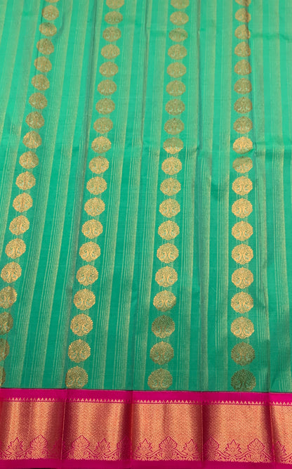 Vegan Silk Saree Emerald Green Colour Saree with Pink Colour Contrast Border