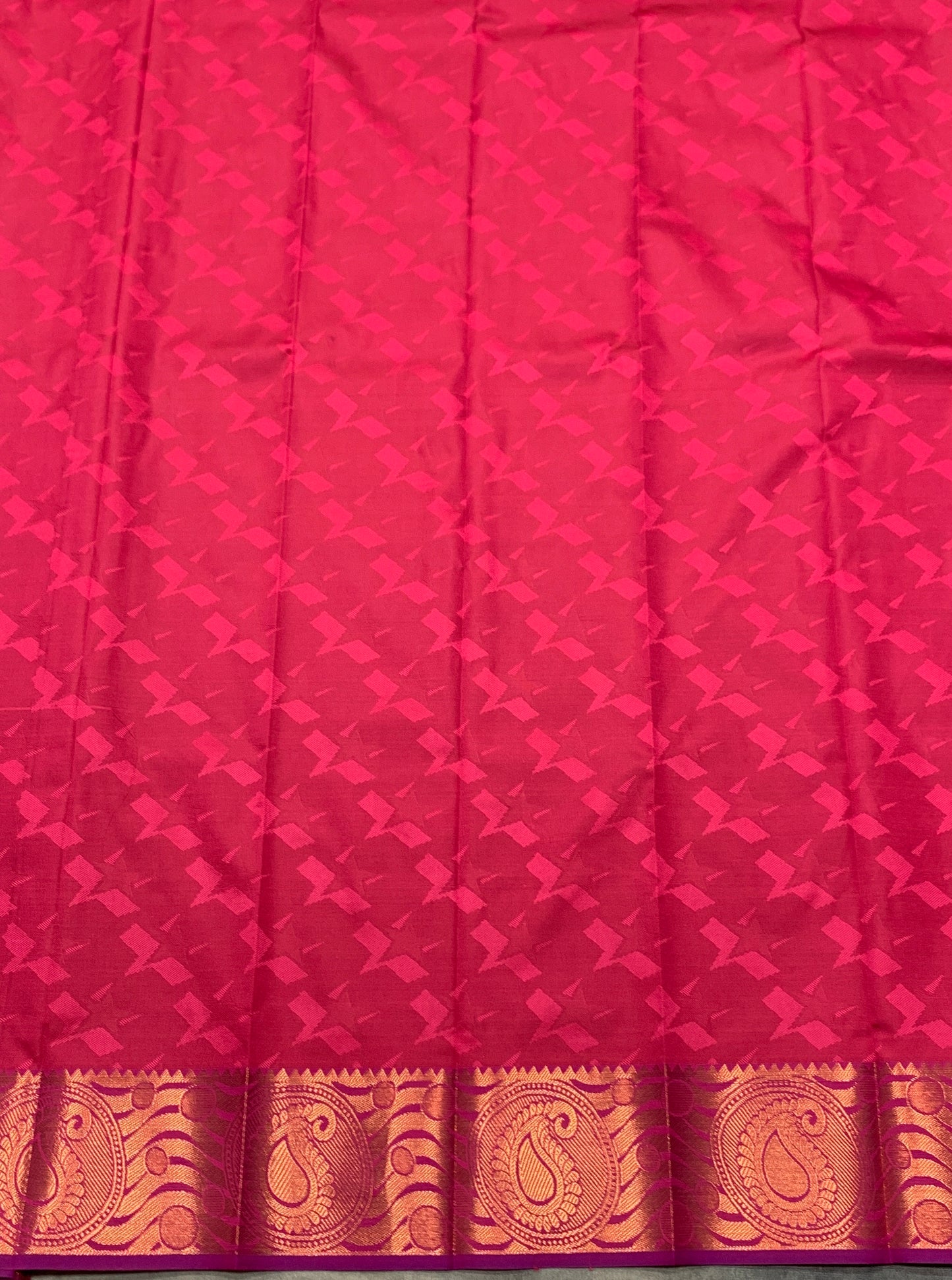 Synthetic Cotton Saree Rani Pink Colour with Copper Border
