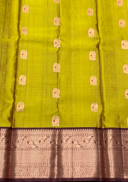 Pure Kanchipuram Silk Saree Olive Green Colour with Brown Border