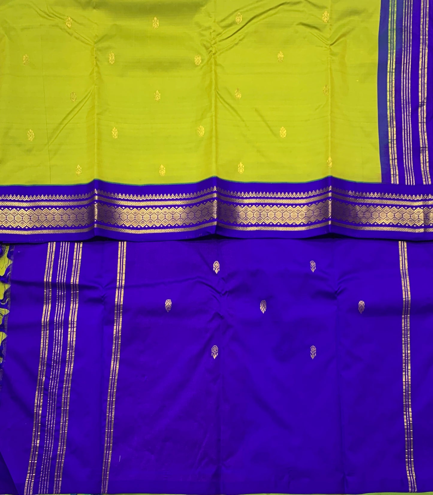 Pure Kanchipuram Silk Olive Green Colour with Blue Border