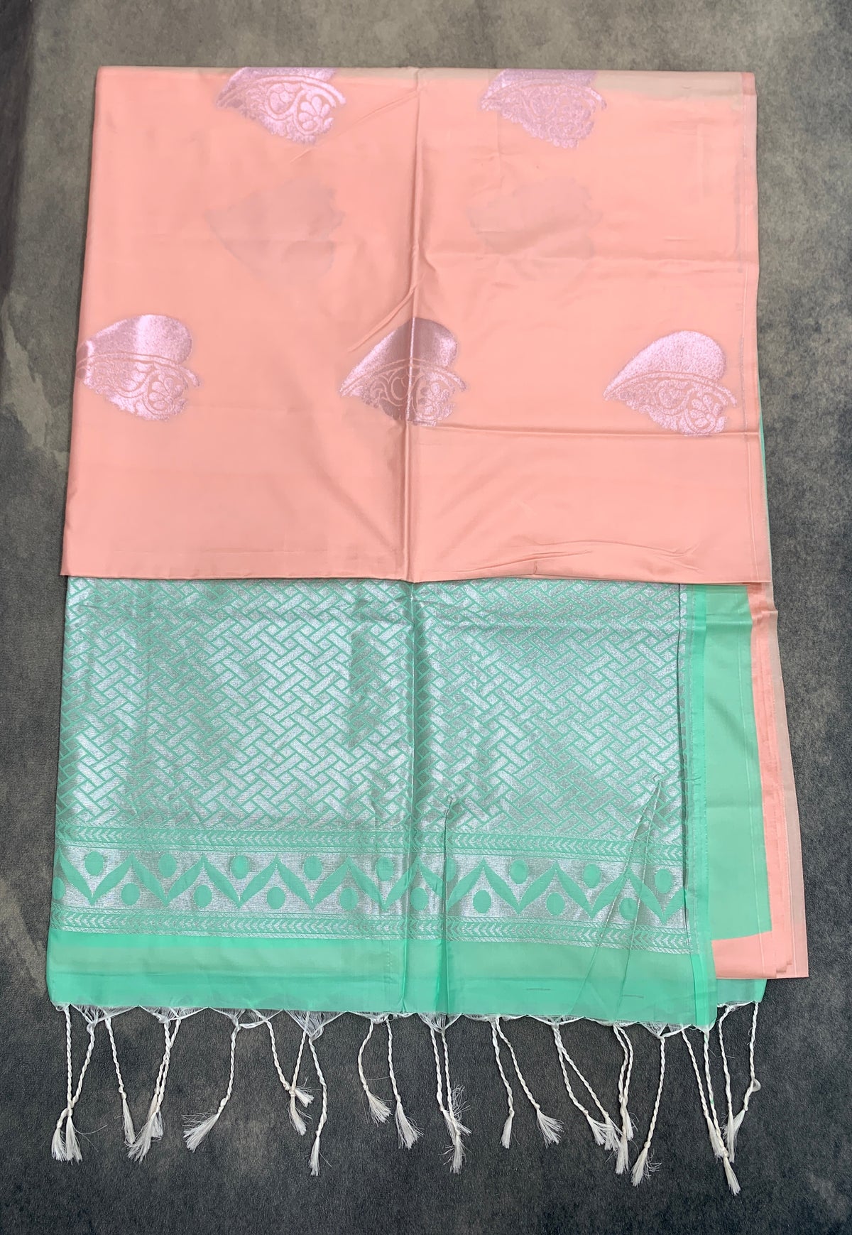 Art Silk Saree Light Salmon Pink Colour with Borderless