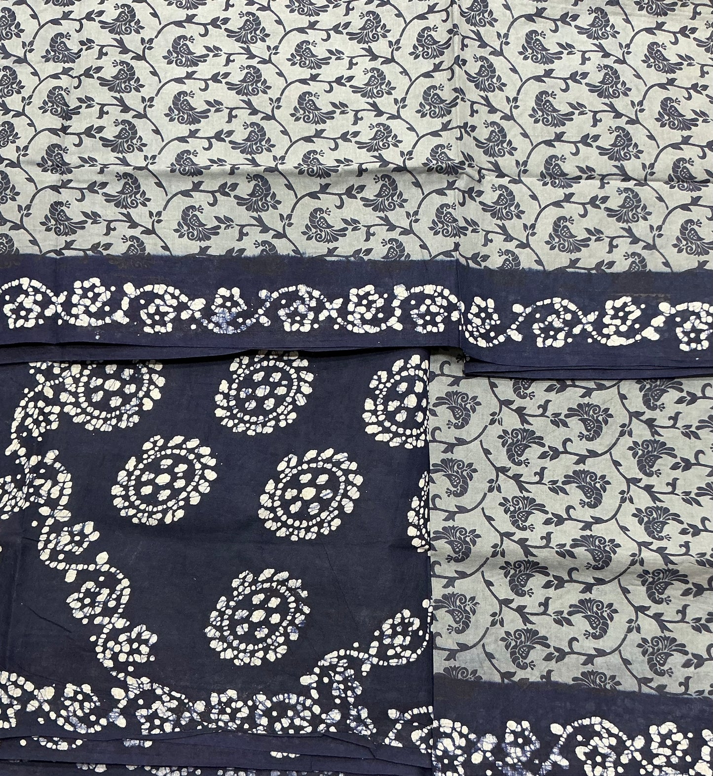 Chettinad Sungudi Cotton Gray Colour with Navy Blue Colour Border
