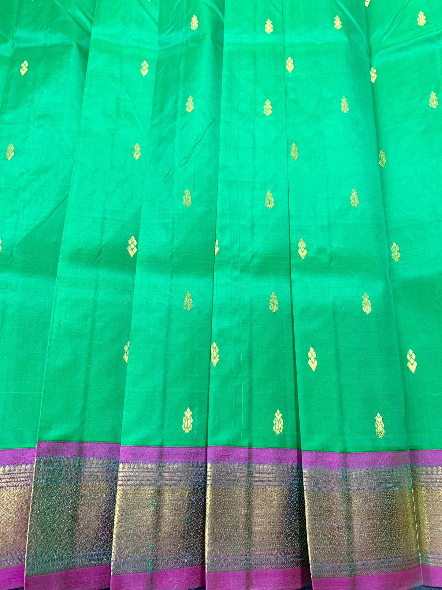 Pure Kanchipuram Silk Saree Light Green Colour with Purple and Gold Zari Border