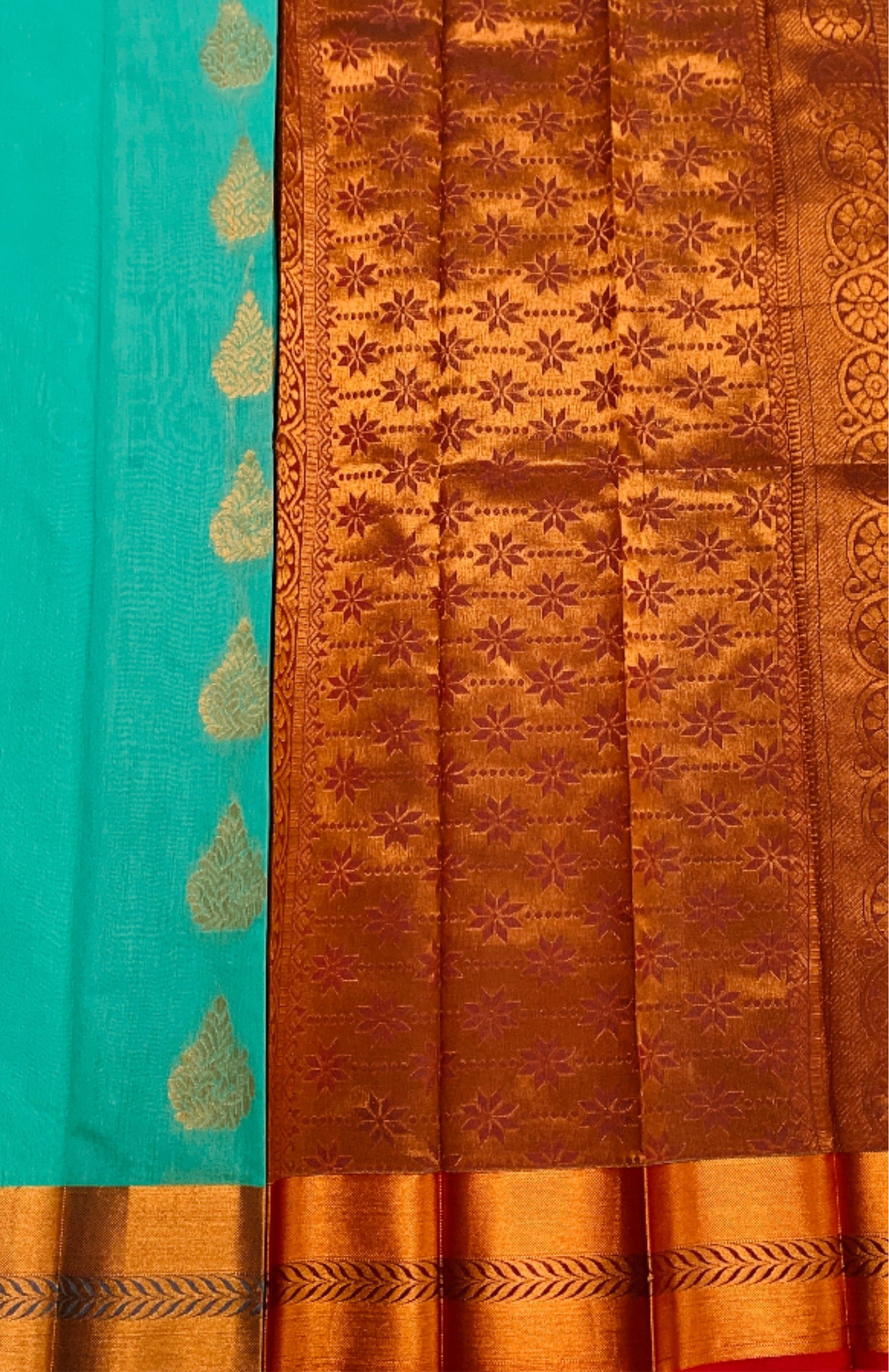 Rama Green Shade Silk Cotton Saree with Copper Zari Border