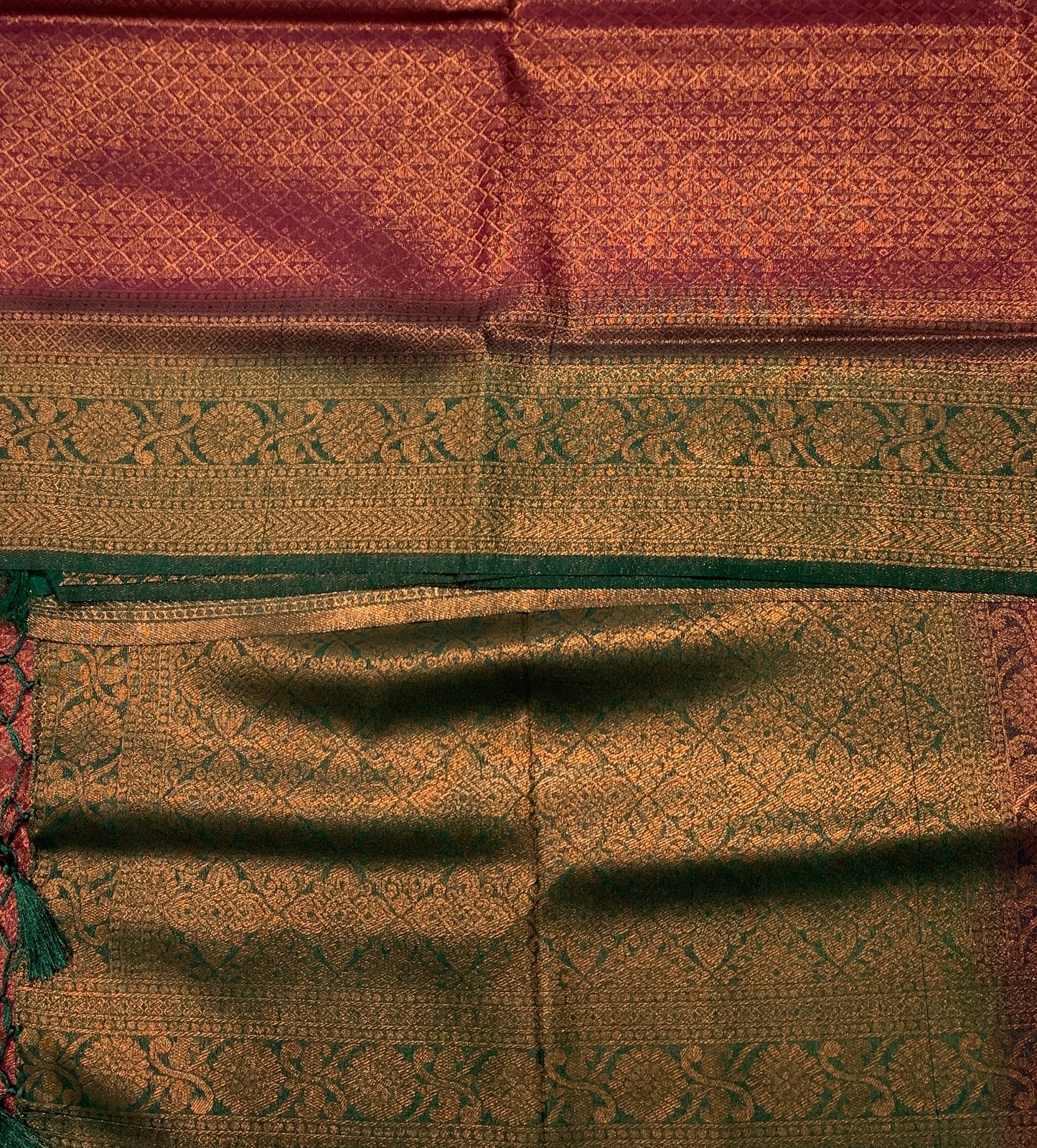 Brown shade kuberra pattu with Green Pallu