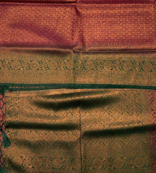 Brown shade kuberra pattu with Green Pallu