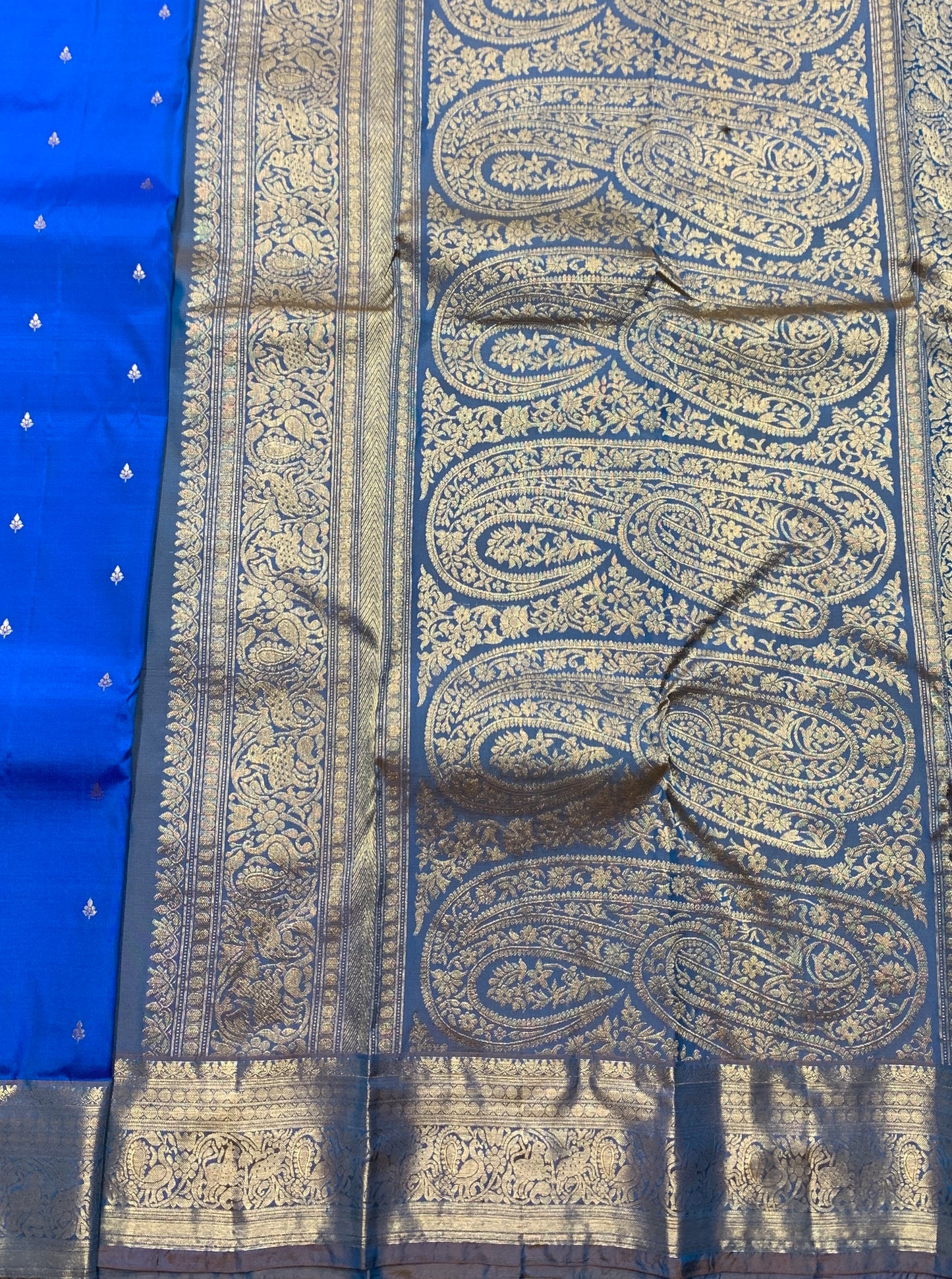 Pure Kanchipuram Silk Saree Blue Colour with Contrasting Light Blue Border and Gold Detailing