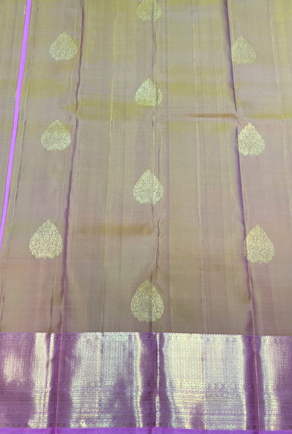 Pure Kanchipuram Silk Saree Dual Colour Shade with Light Pink Colour Shade Border