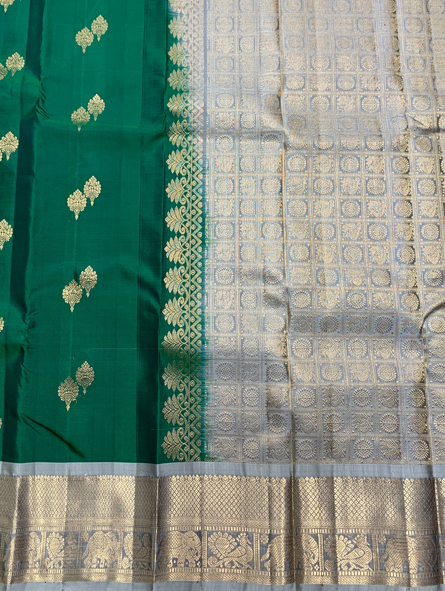 Pure Kanchipuram Silk Saree Green Colour with Biscuit Colour Border