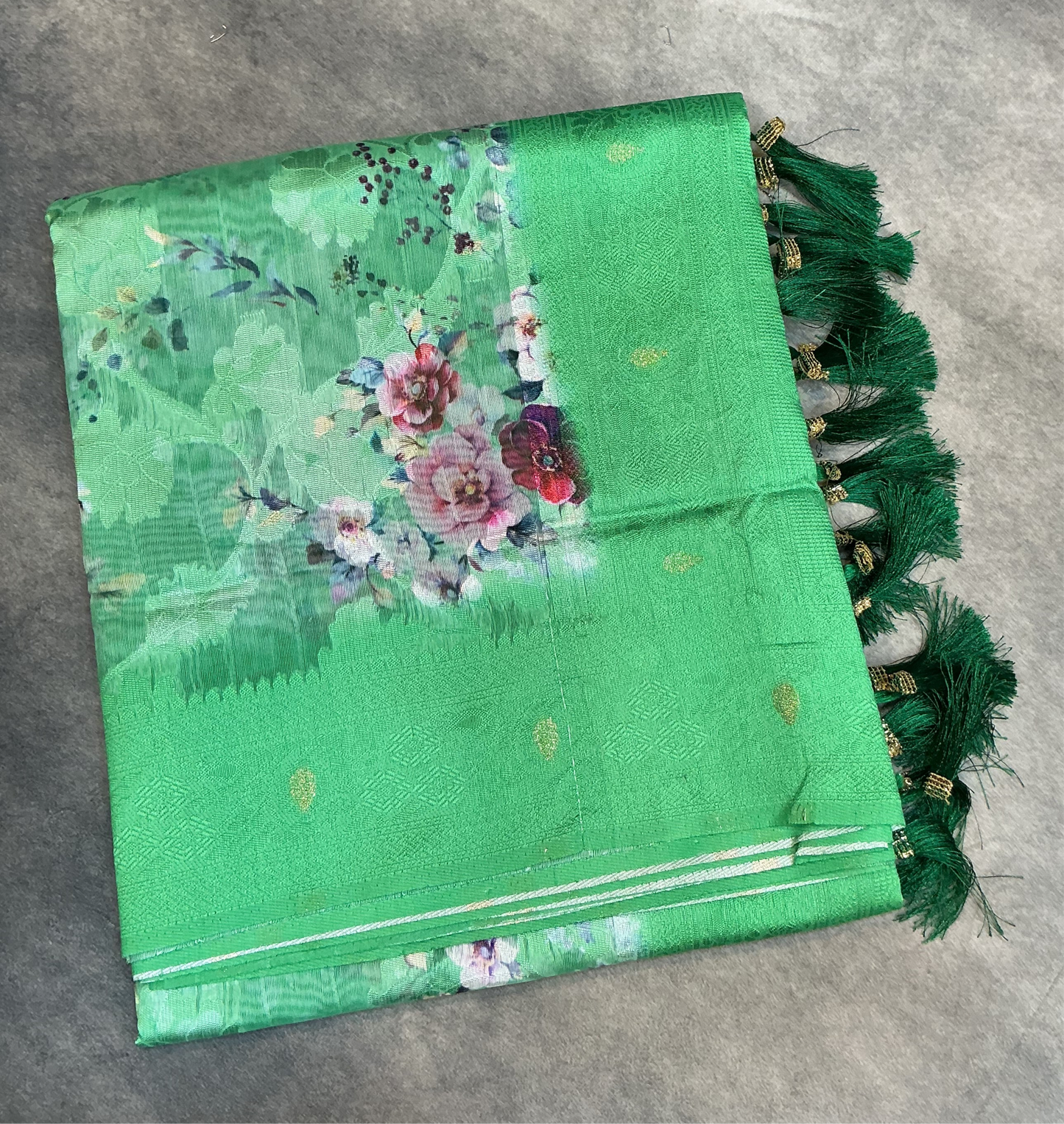 Digital Print Cotton Saree Light Green Colour with Floral Pattern