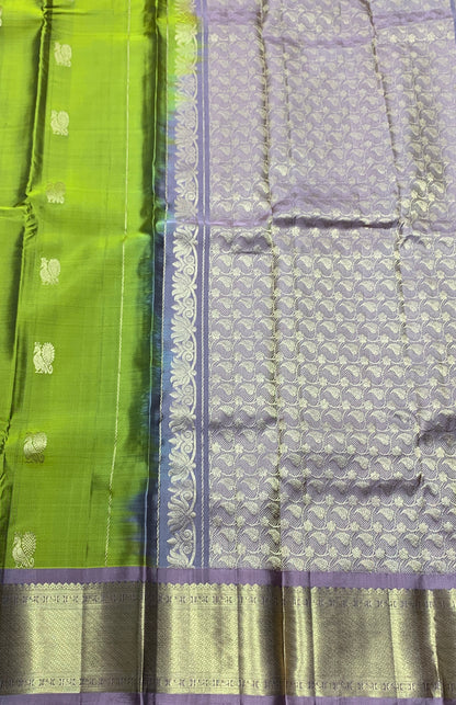 Pure Kanchipuram Silk Saree Olive Green Colour with Light Lavender Border