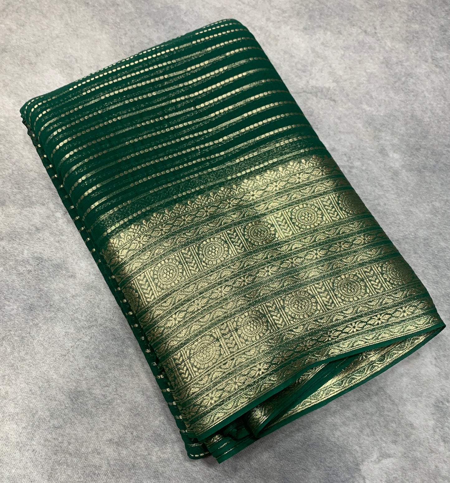 Georgette Saree Green Colour with Sliver Floral Design Border (Copy)