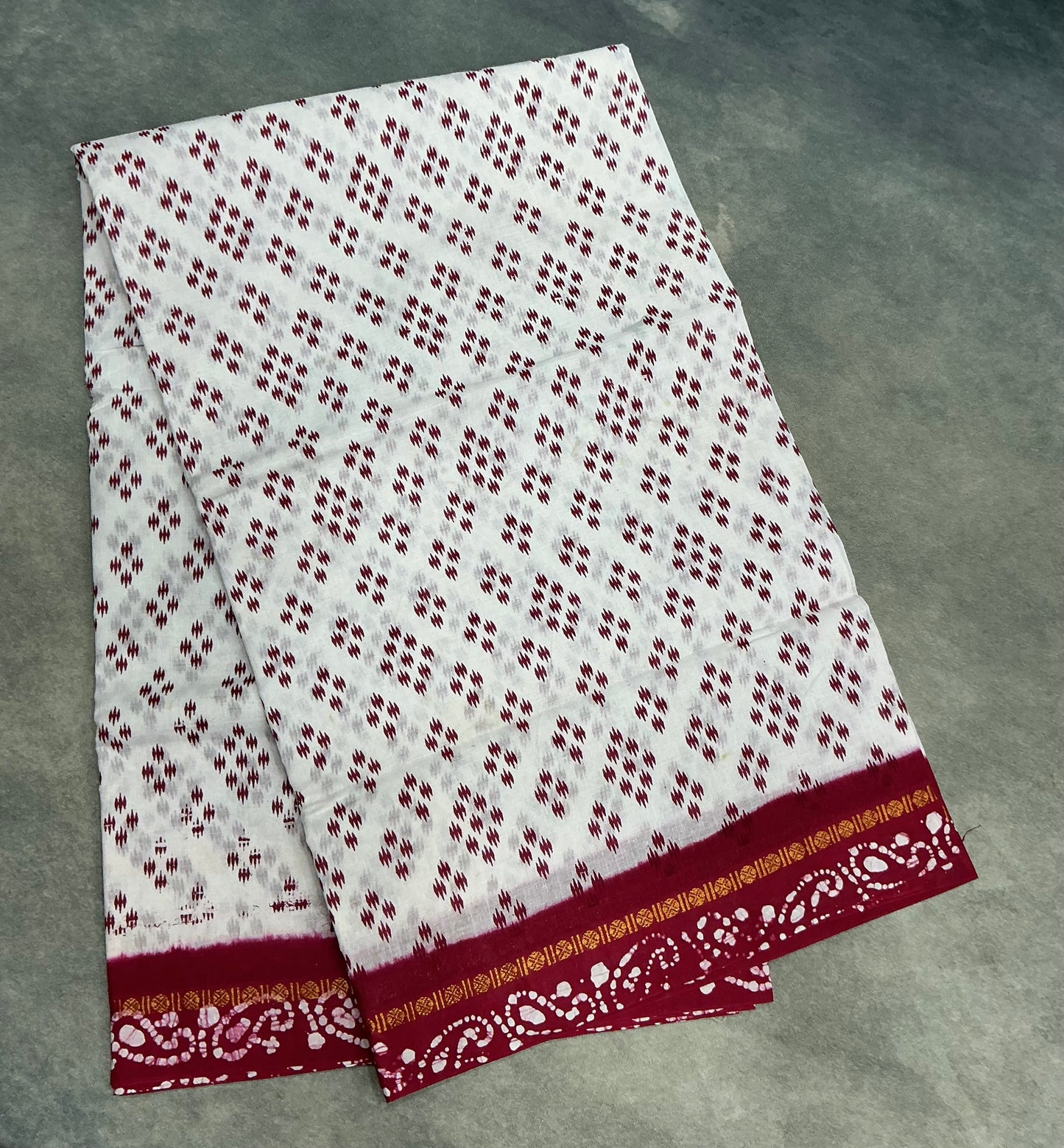 Chettinad Sungudi Cotton White Colour with Maroon Colour Border