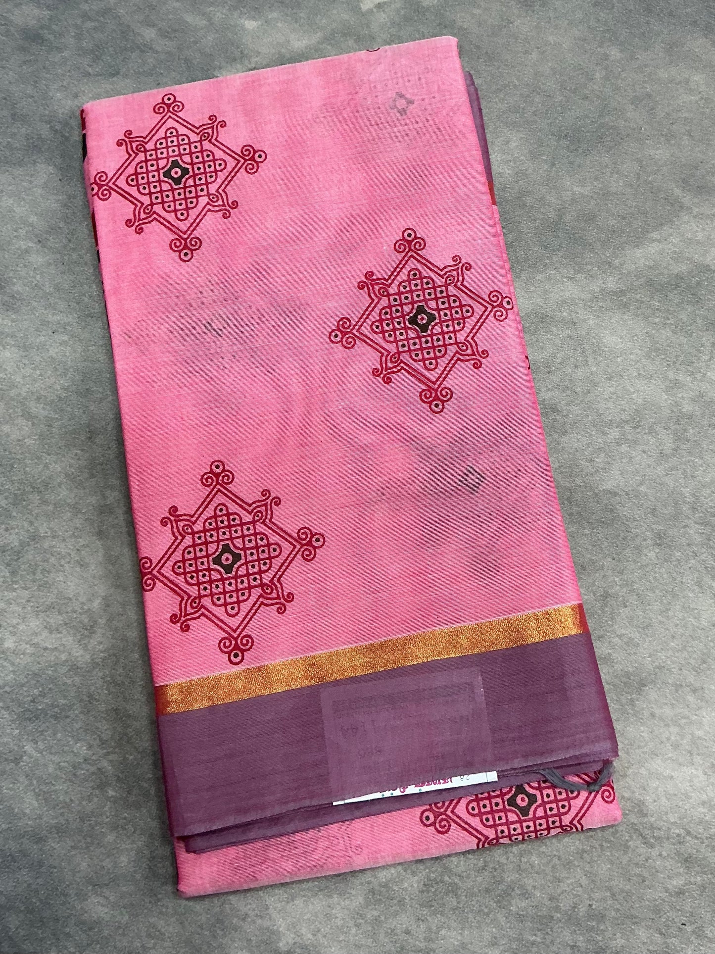 Chettinad Sungudi Cotton Light Pink Colour with Onion Pink Colour Border
