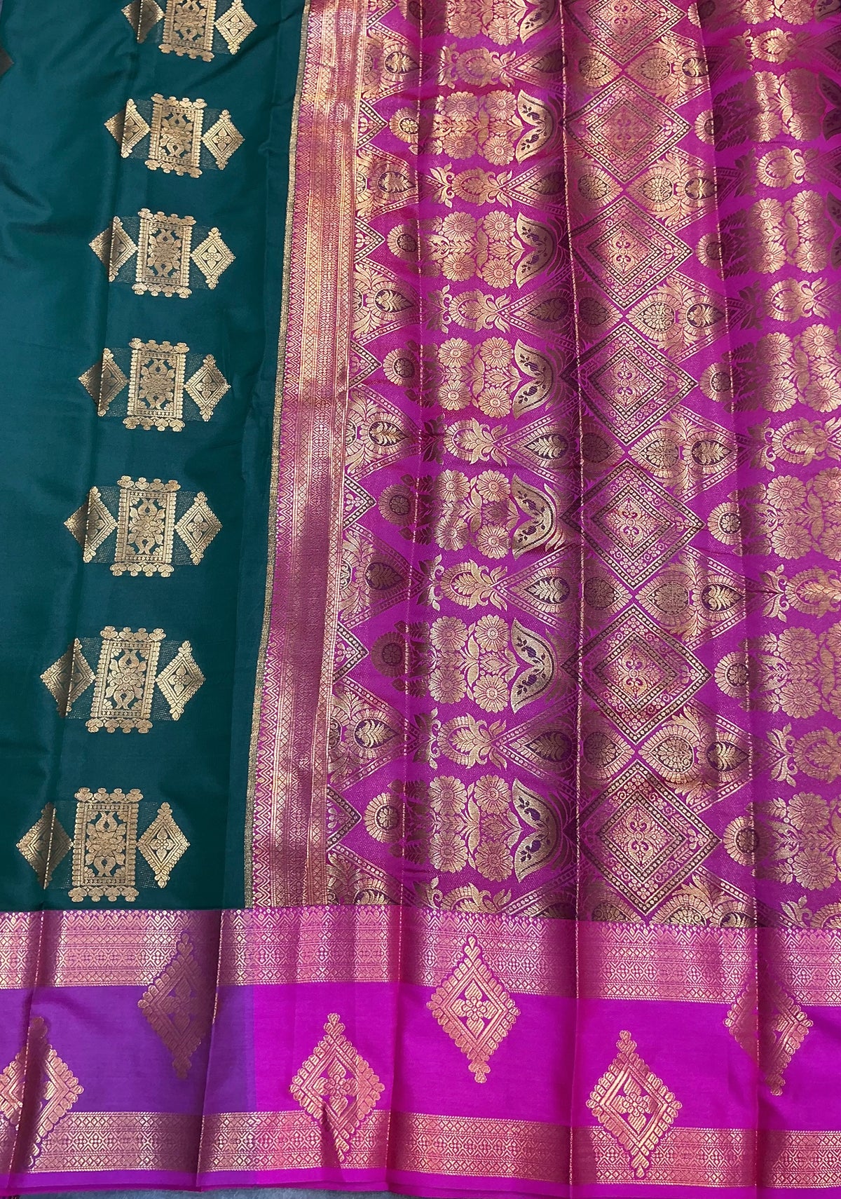 Soft Silk Casual Saree Green with Rettai Pettu Magenta Colour Border