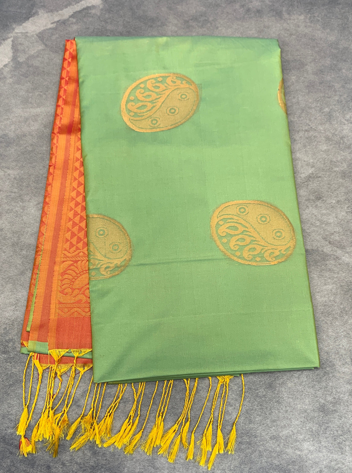 Art Silk Saree Lime Green Colour with Borderless