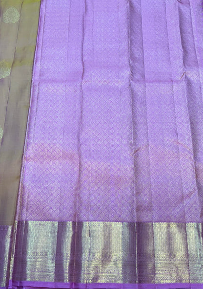 Pure Kanchipuram Silk Saree Dual Colour Shade with Light Pink Colour Shade Border