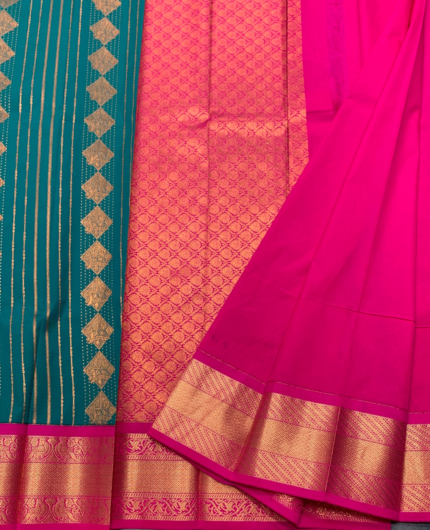 Vegan Silk Saree Peacock Blue Colour Saree with Pink Colour Contrast Border