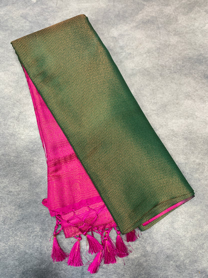 Soft Silk Saree Green Colour with Pink Colour Pallu