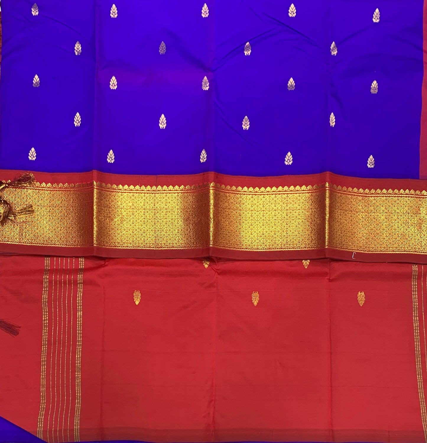 Pure Kanchipuram Silk Saree Lavender shade with Maroon Border