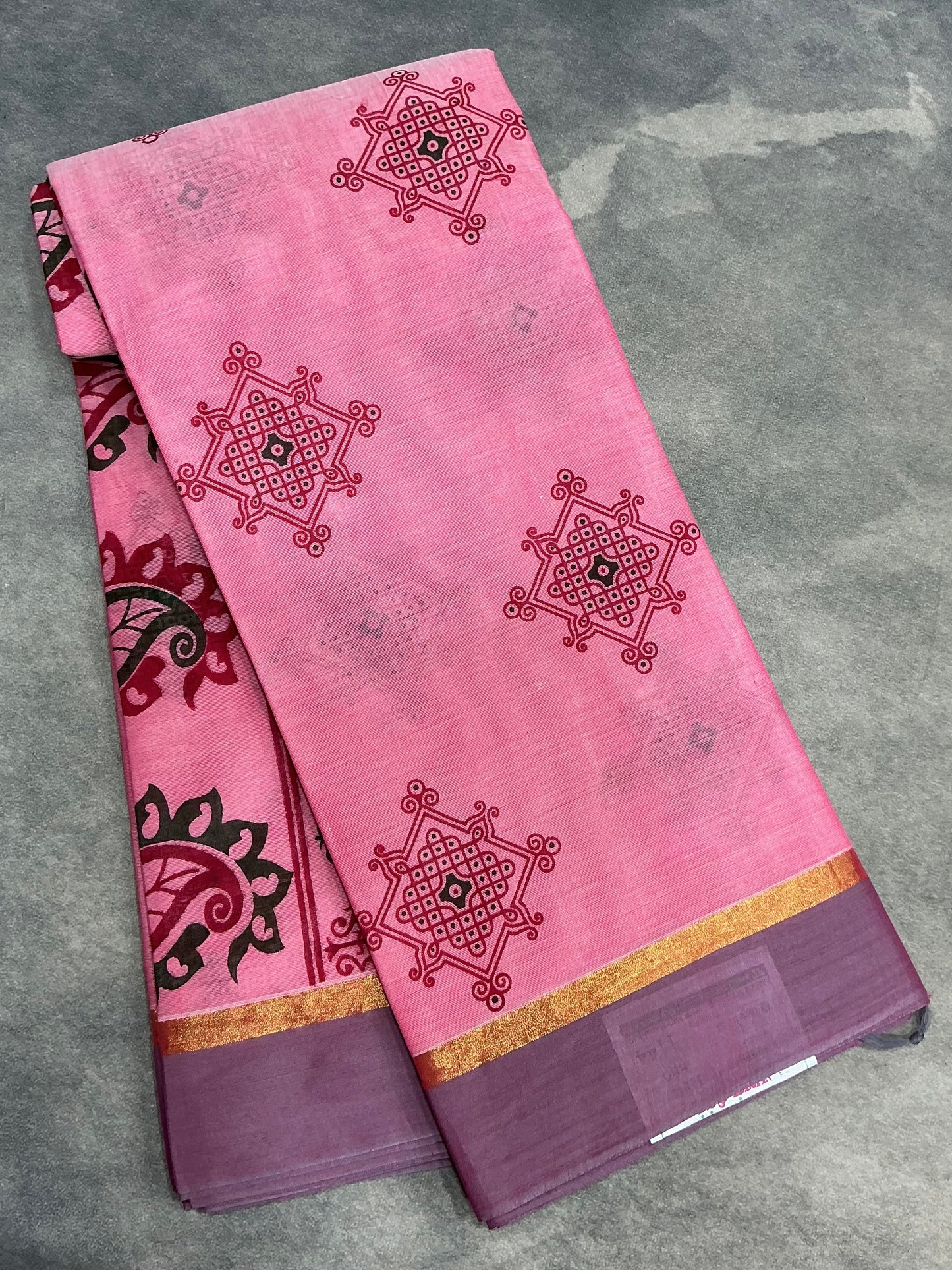 Chettinad Sungudi Cotton Light Pink Colour with Onion Pink Colour Border
